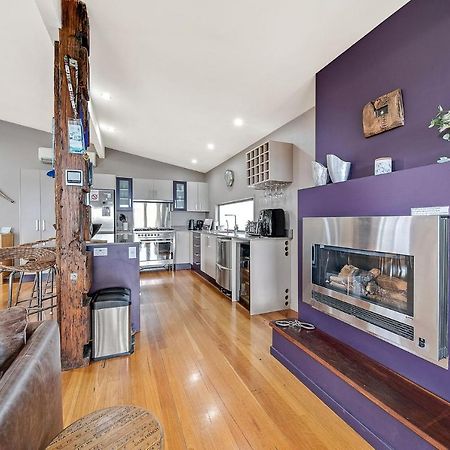 Ned Kelly'S Retreat - Stunning 3Br Townhouse L Lake Views L Wifi L Bbq จินดาไบน์ ภายนอก รูปภาพ